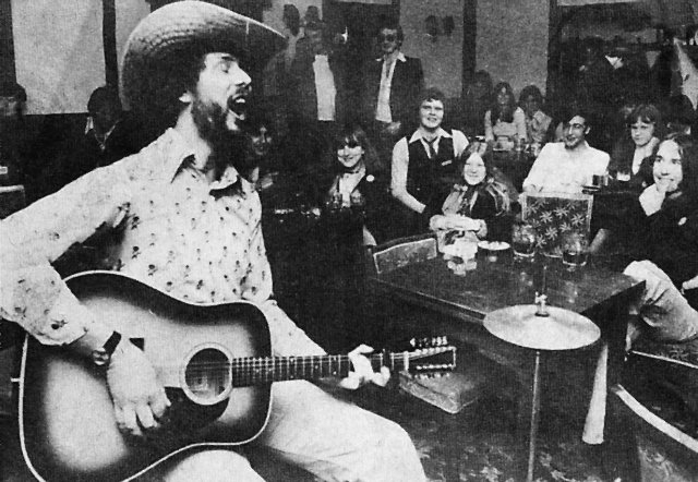 Greg the One Man Band performs at The Eagle, Kings Lynn